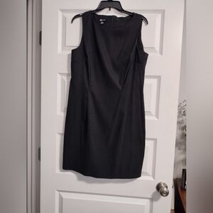 Elegant Black Sleeveless Dress